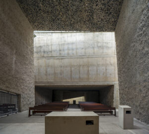8-Iglesia©Hisao Suzuki